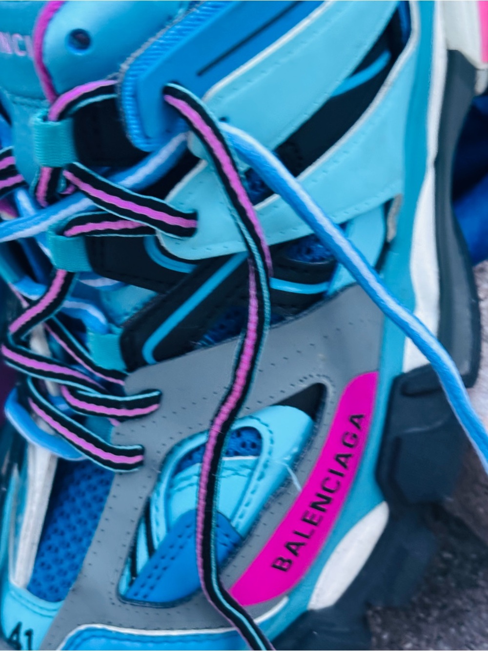 Balenciaga Turquoise & Navy Runner Sneakers - Picture 7 of 7